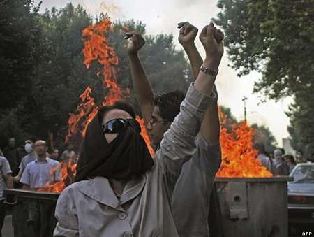 No to Iranian regime of mullahs